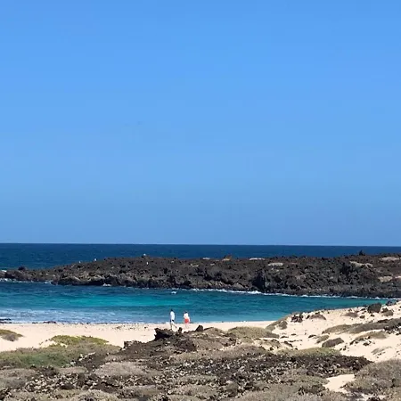Apartamento Cosy Vue Piscine, Wifi, A 500 M Costa Teguise